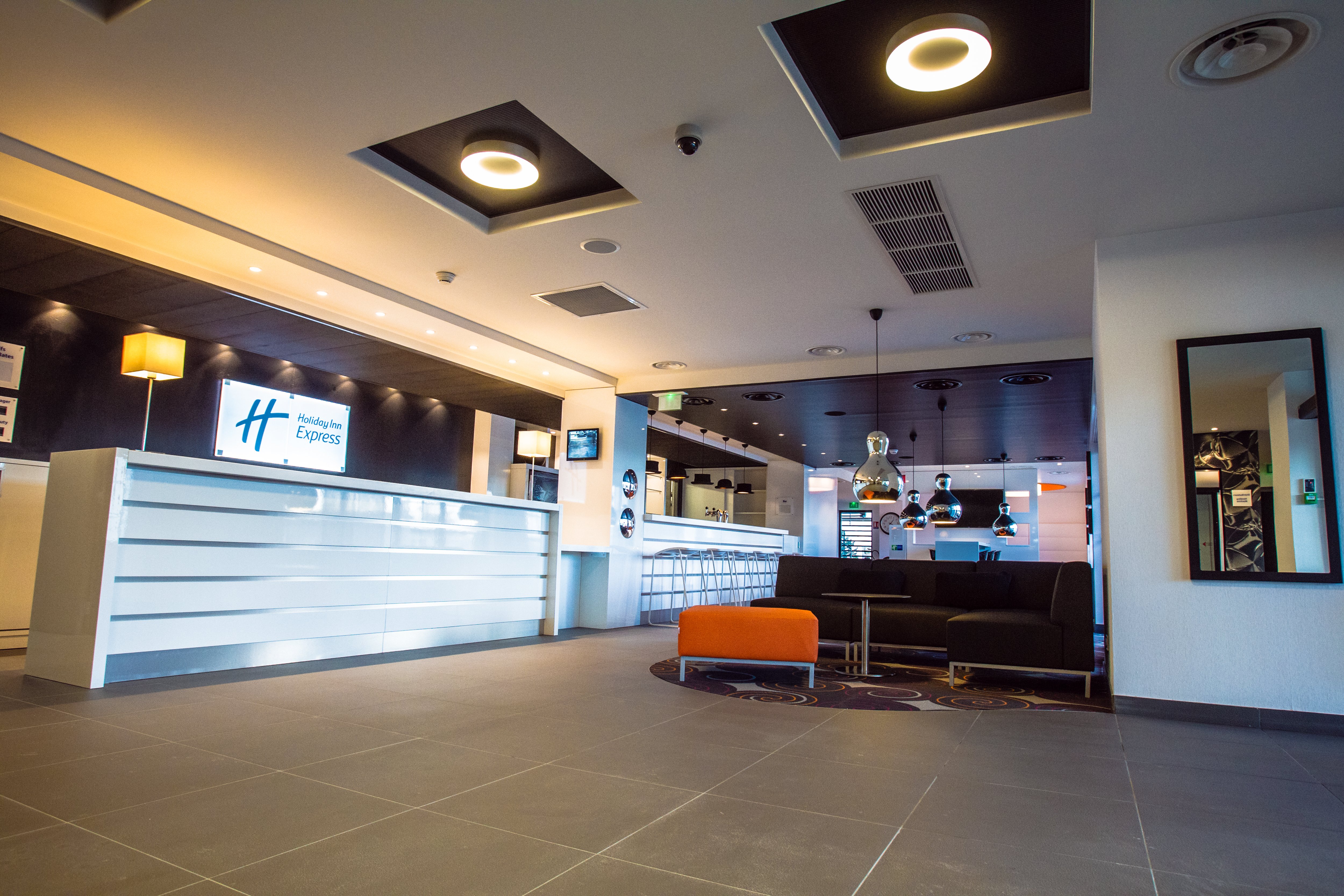 HOLIDAY INN EXPRESS DIJON 5/69