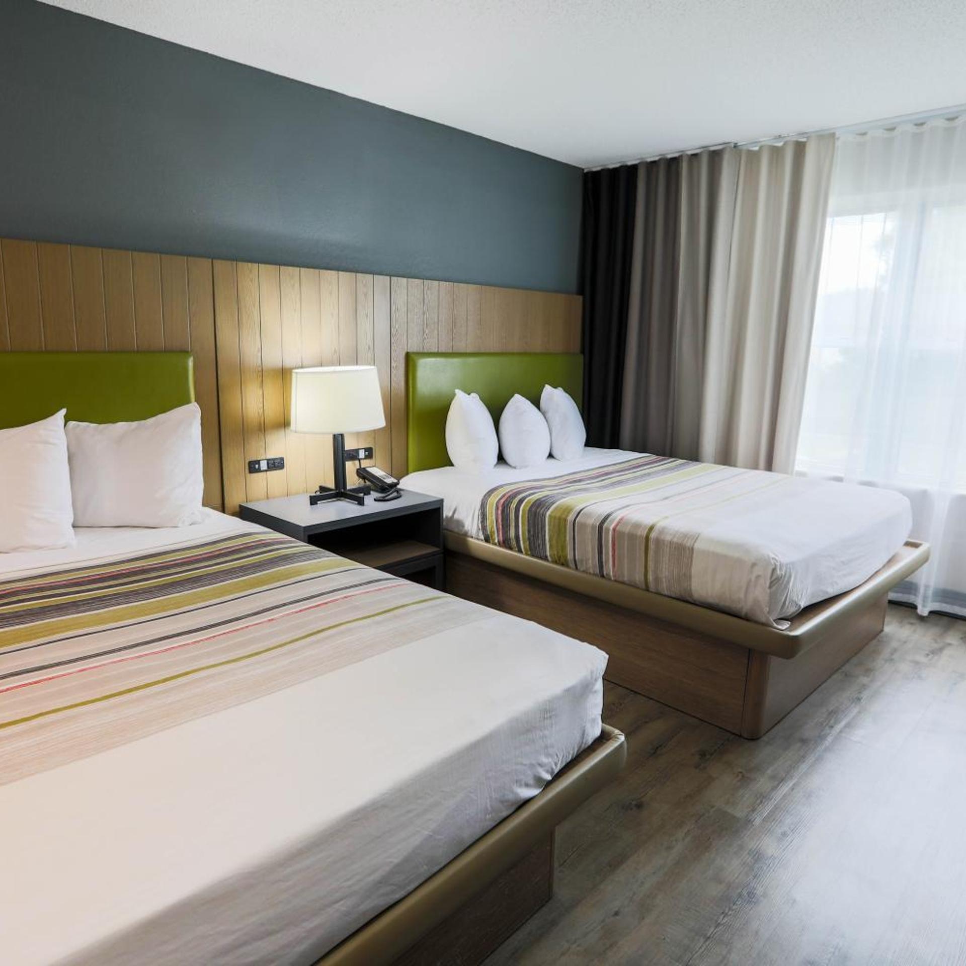 ROOM, 2 QUEEN BEDS, ACCESSIBLE