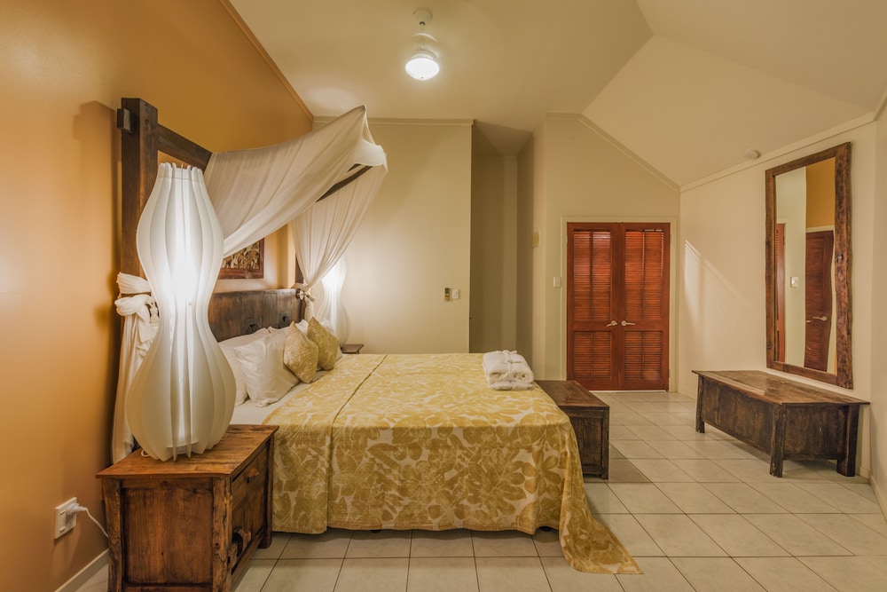 One Bedroom Beachfront Villa
