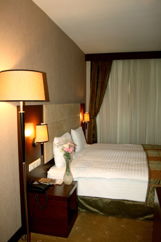Cetin Hotel 10/39