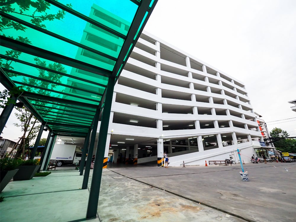 130 Hotel & Residence Bangkok 78/83