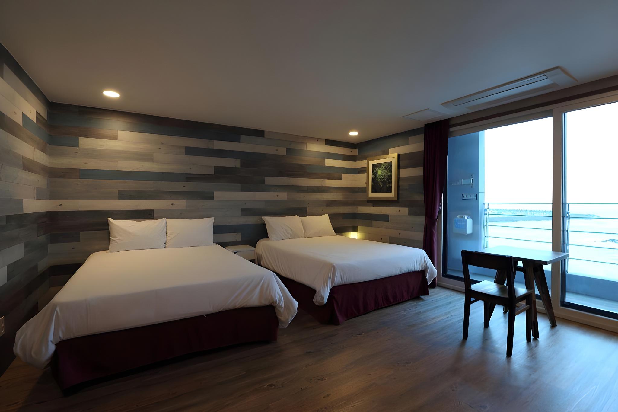 DELUXE, DOUBLE BED, OCEAN VIEW