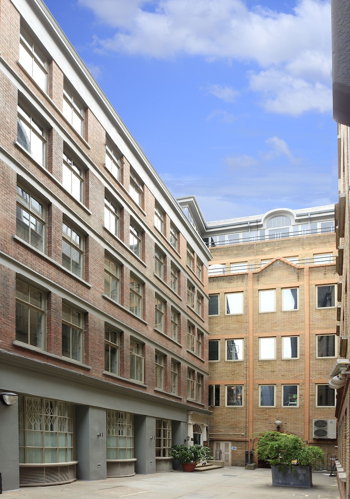 Crane Court by City2Stay 1/44