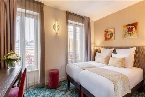Executive, Queen Bed