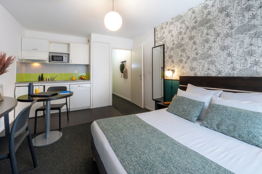 Nemea Home Suite Nancy Centre 15/48