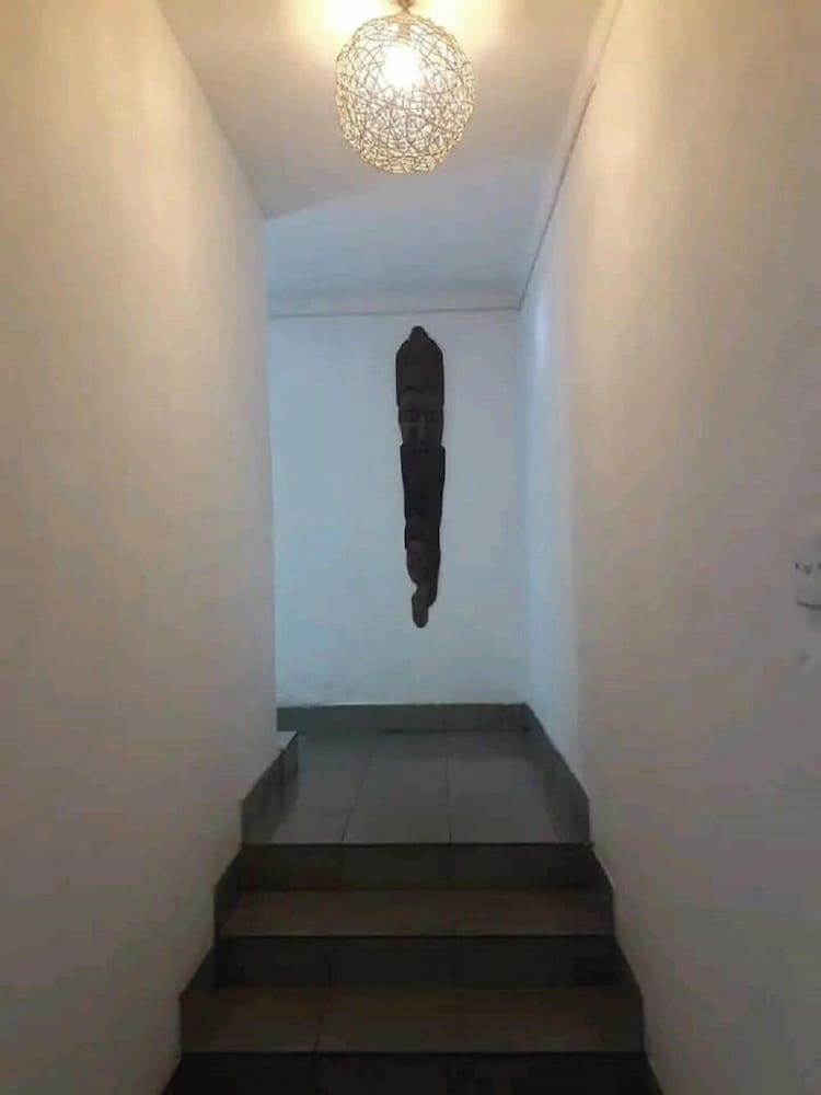 Layathraa Hotel And Restaurant 36/62
