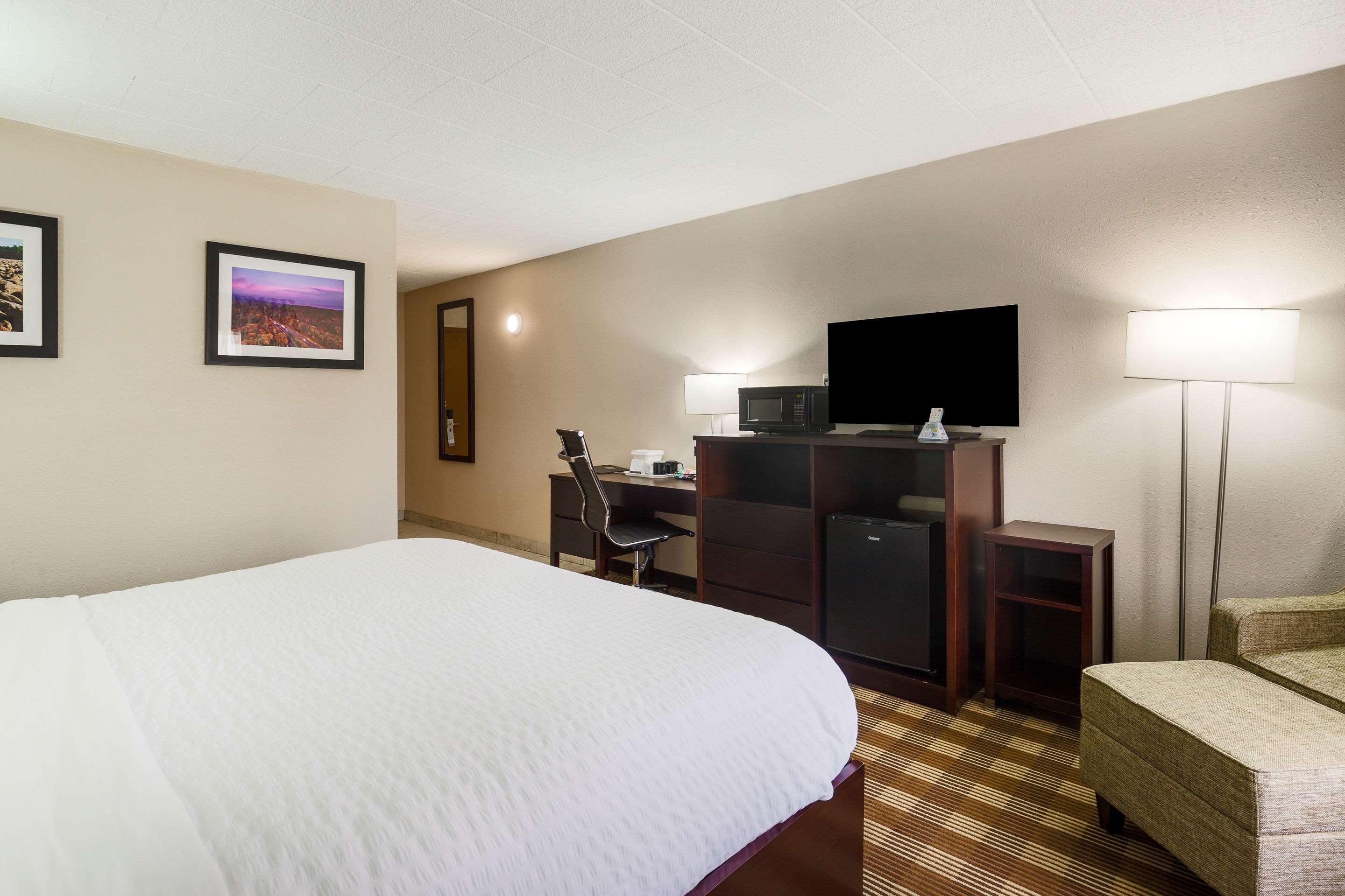 Pocono Inn At Water Gap 12/50