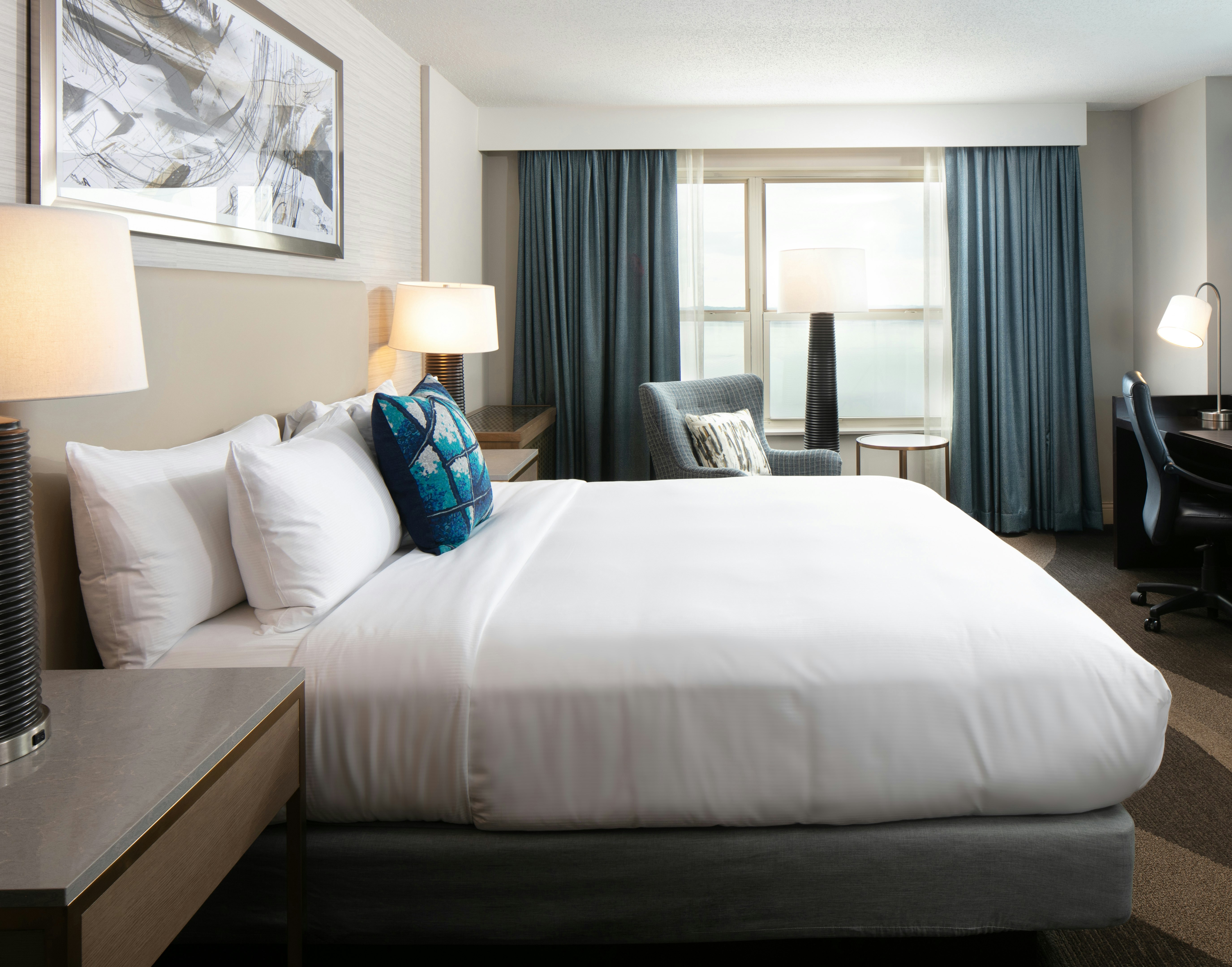 ROOM, KING BED, ACCESSIBLE