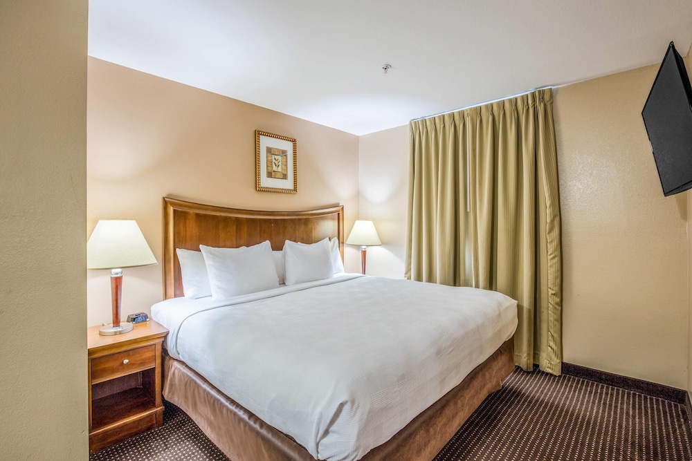 MainStay Suites Port Saint Joe South 16/50