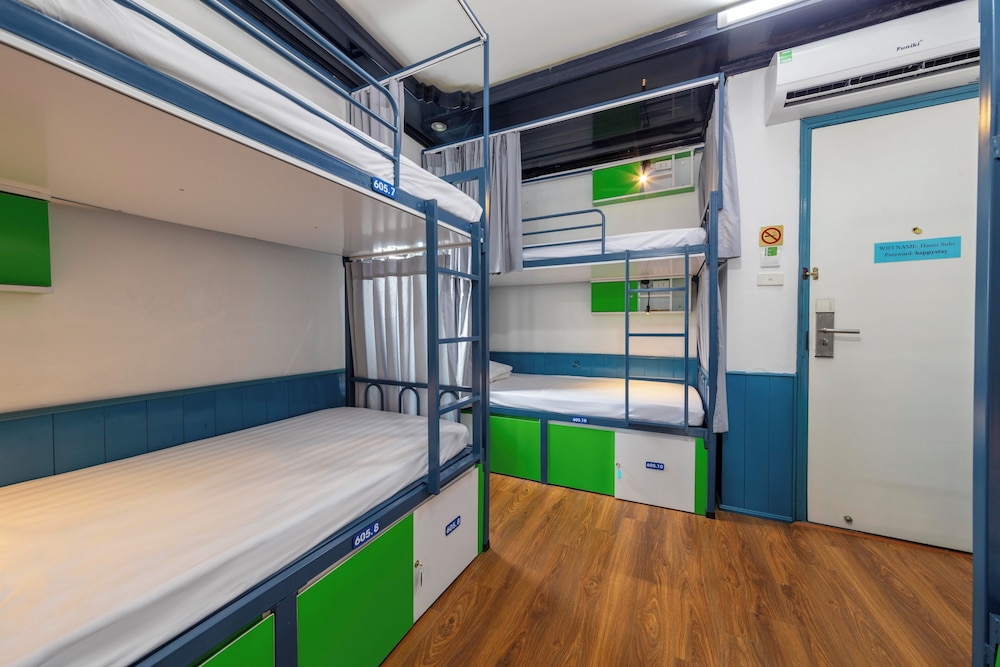 MIXED DORM, DELUXE, 10 BEDS