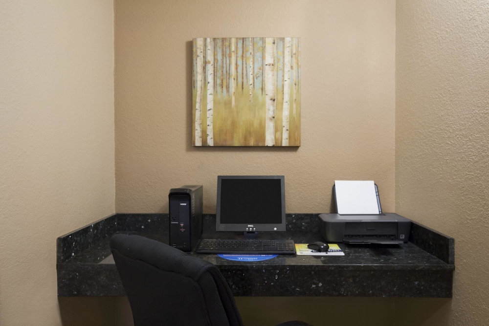 Days Inn & Suites by Wyndham Gunnison 32/46