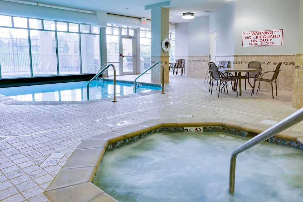 Drury Inn and Suites Middletown Franklin 20/35
