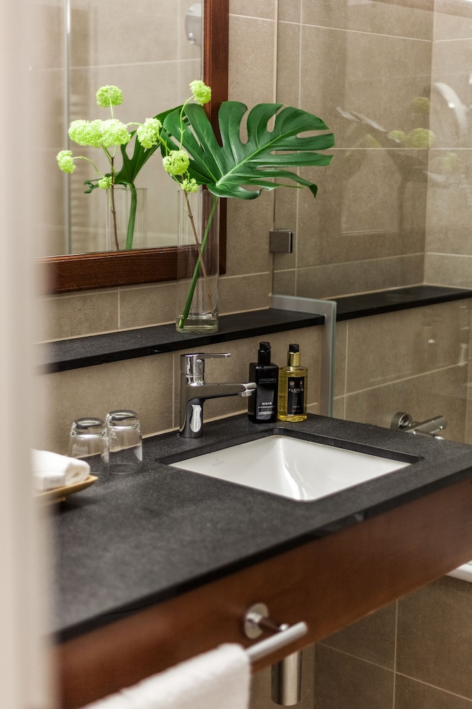 Suitenhotel Parco Paradiso 75/77
