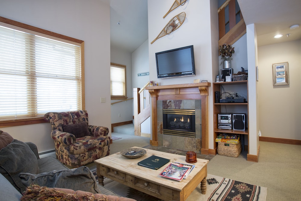 Deer Valley's Signature Collection 40/74