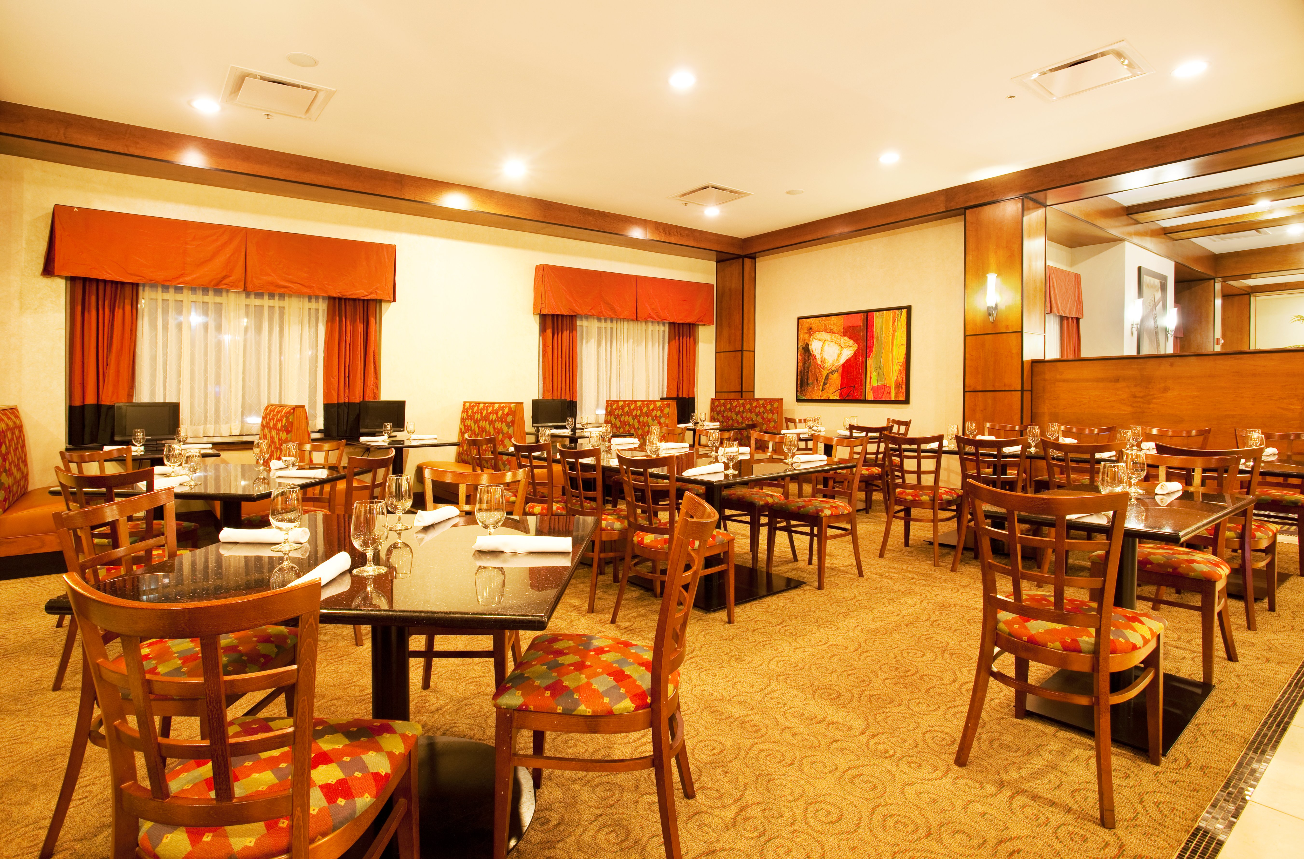 HOLIDAY INN BATTLE CREEK 33/47