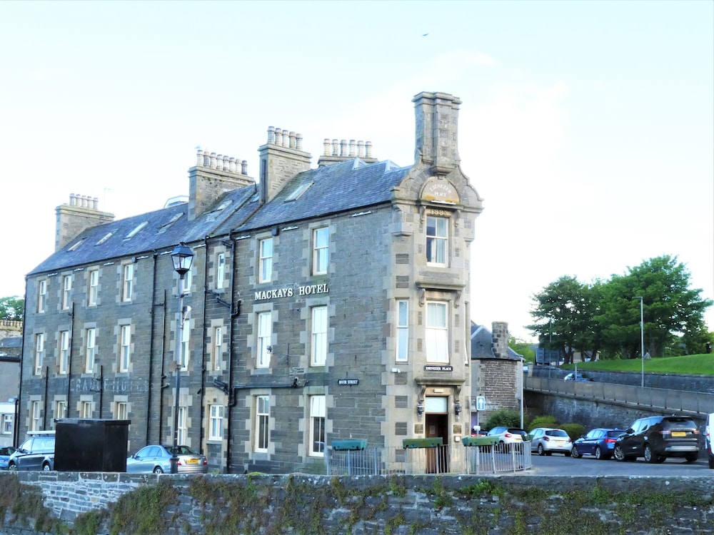 Mackays Hotel Wick 1/50