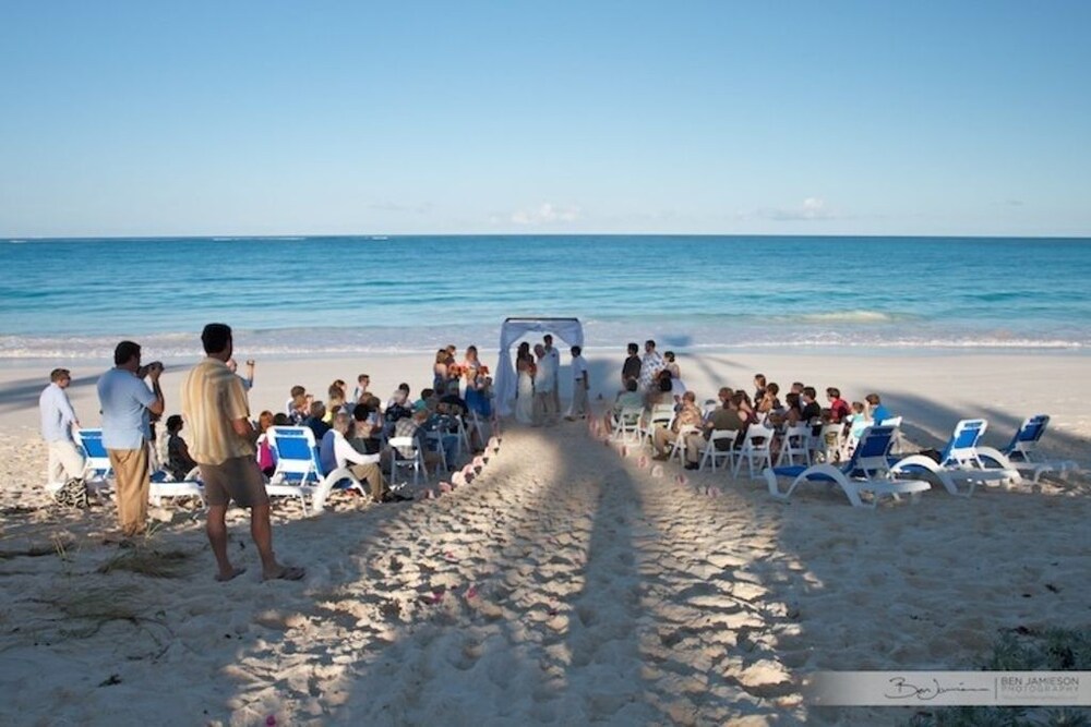 Sky Beach Club 50/50