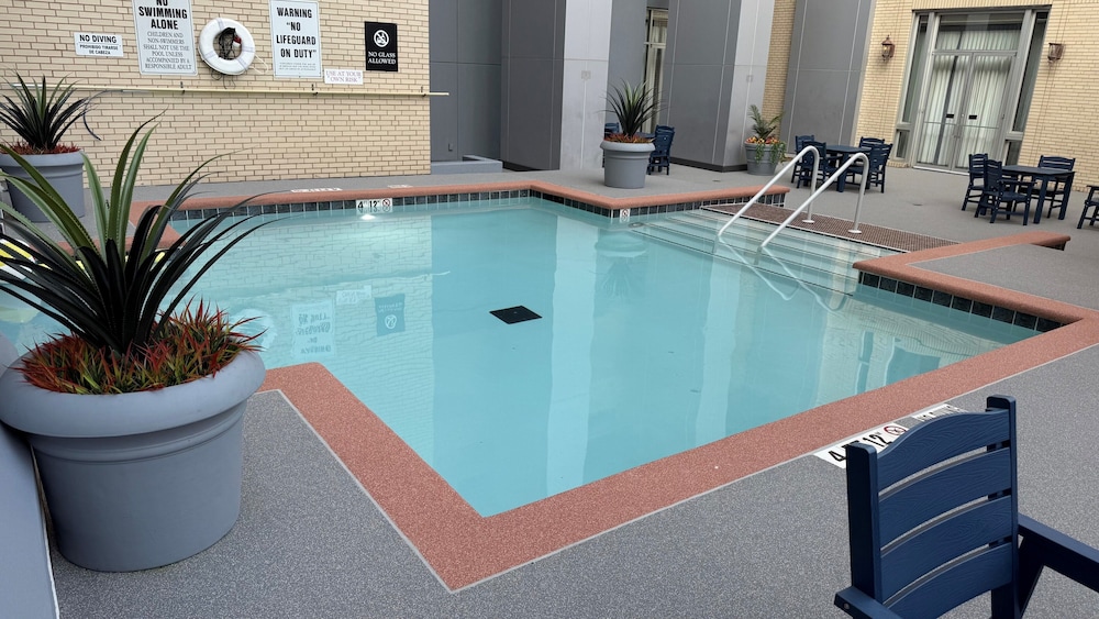 Clayton Plaza Hotel 32/65