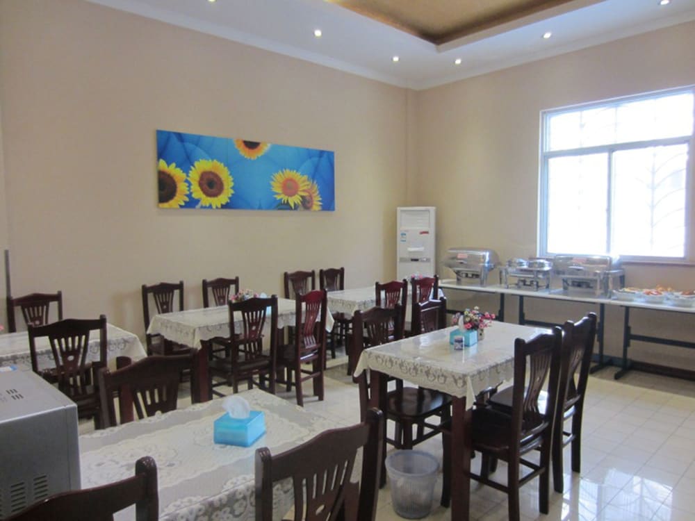 Greentree Inn Zhenjiang Gaotie Wanda Square Express Hotel 18/26