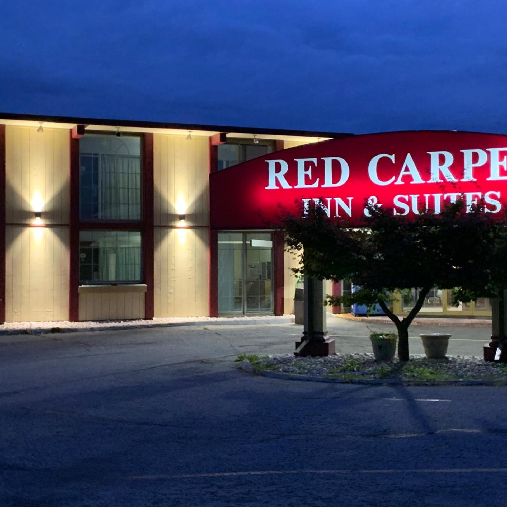 Red Carpet Inn & Suites 2/50