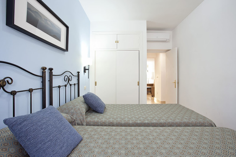 Ecuador Park Apartments 37/50