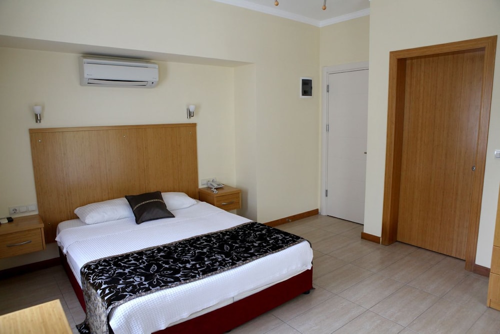 Hotel Dalos 23/62