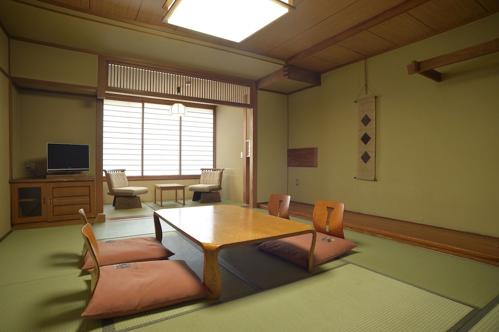 Taisenkaku 29/50