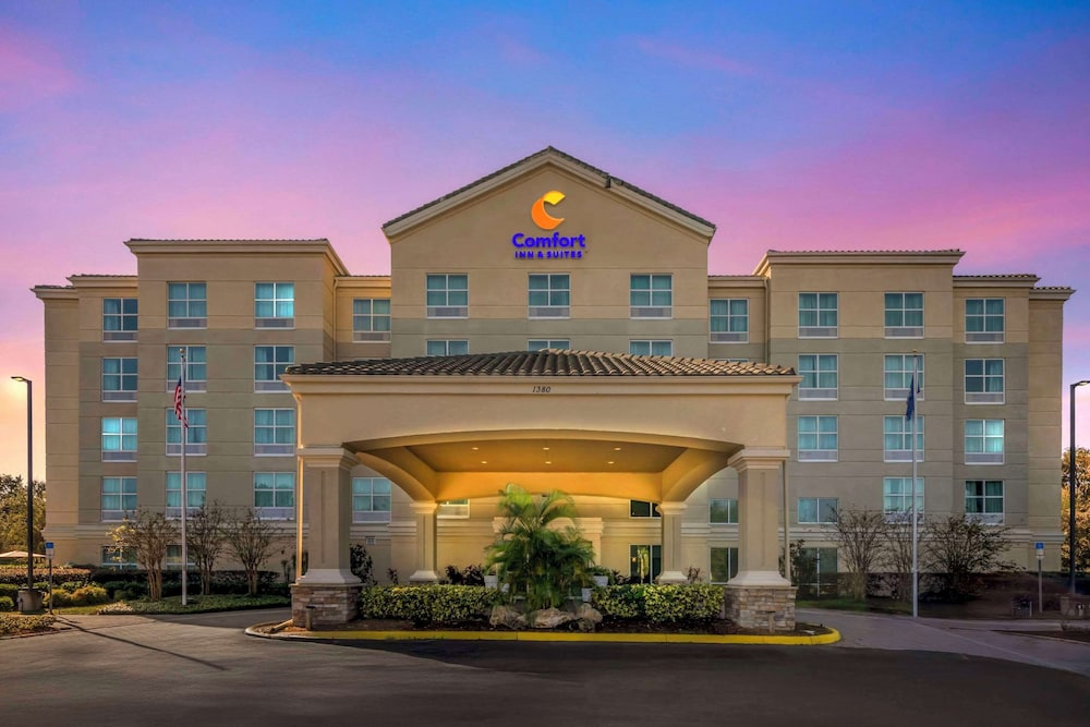 Comfort Inn and Suites Tavares North 2/38