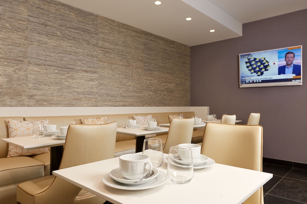 Hotel La Regence Etoile 31/50