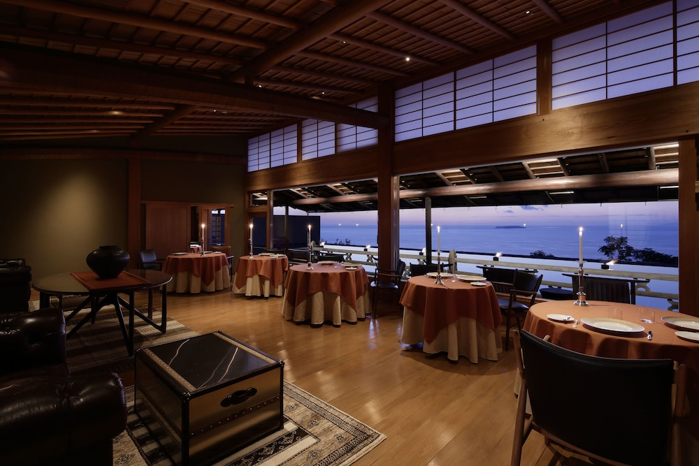 The Hiramatsu Hotels & Resorts Atami 54/66