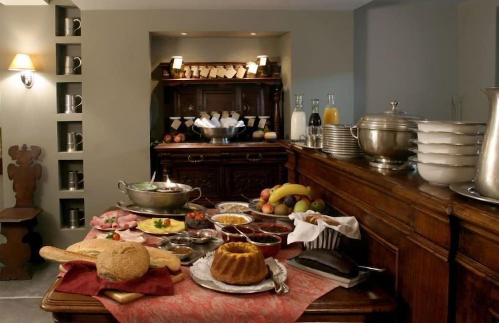 Le Convivial Luxury Suites & Spa 34/45
