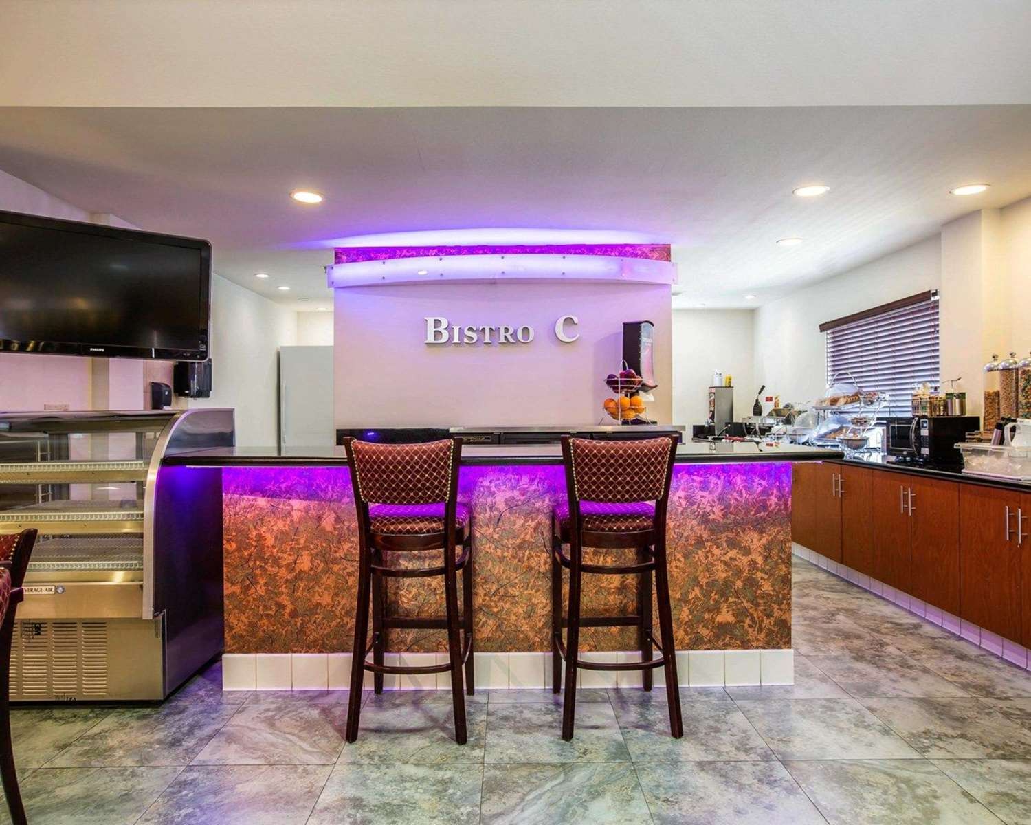 restaurant cafeteria