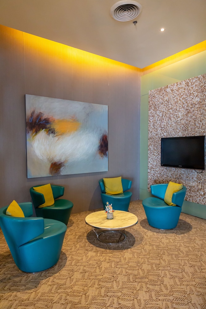 Hotel H2o 56/77