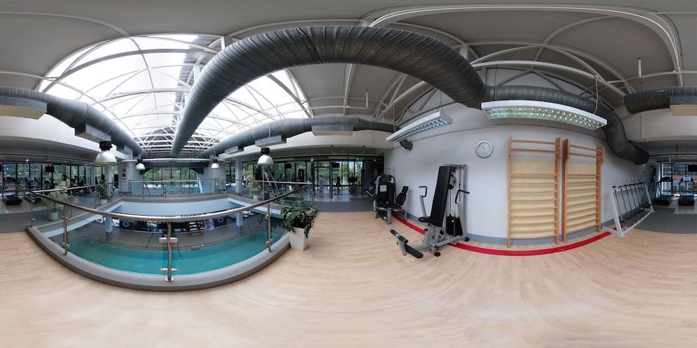 Mak Albania Hotel 42/64