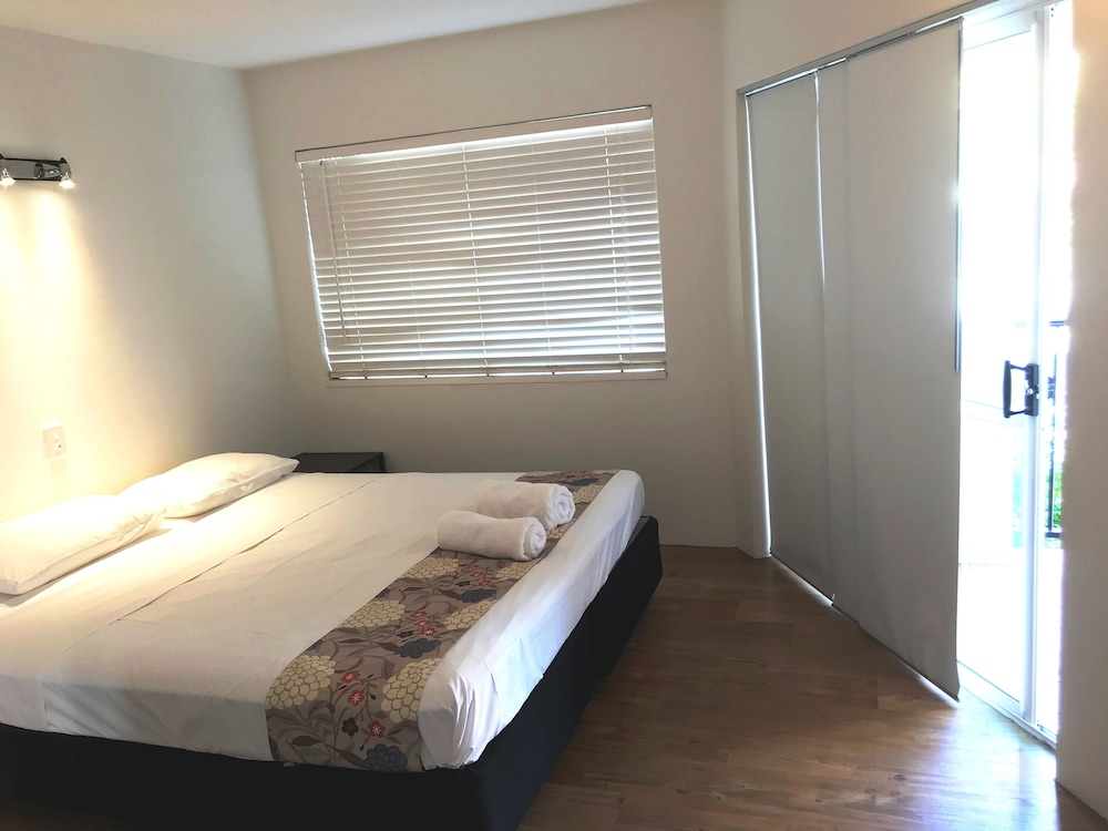 REEF GATEWAY APARTMENTS 14/61