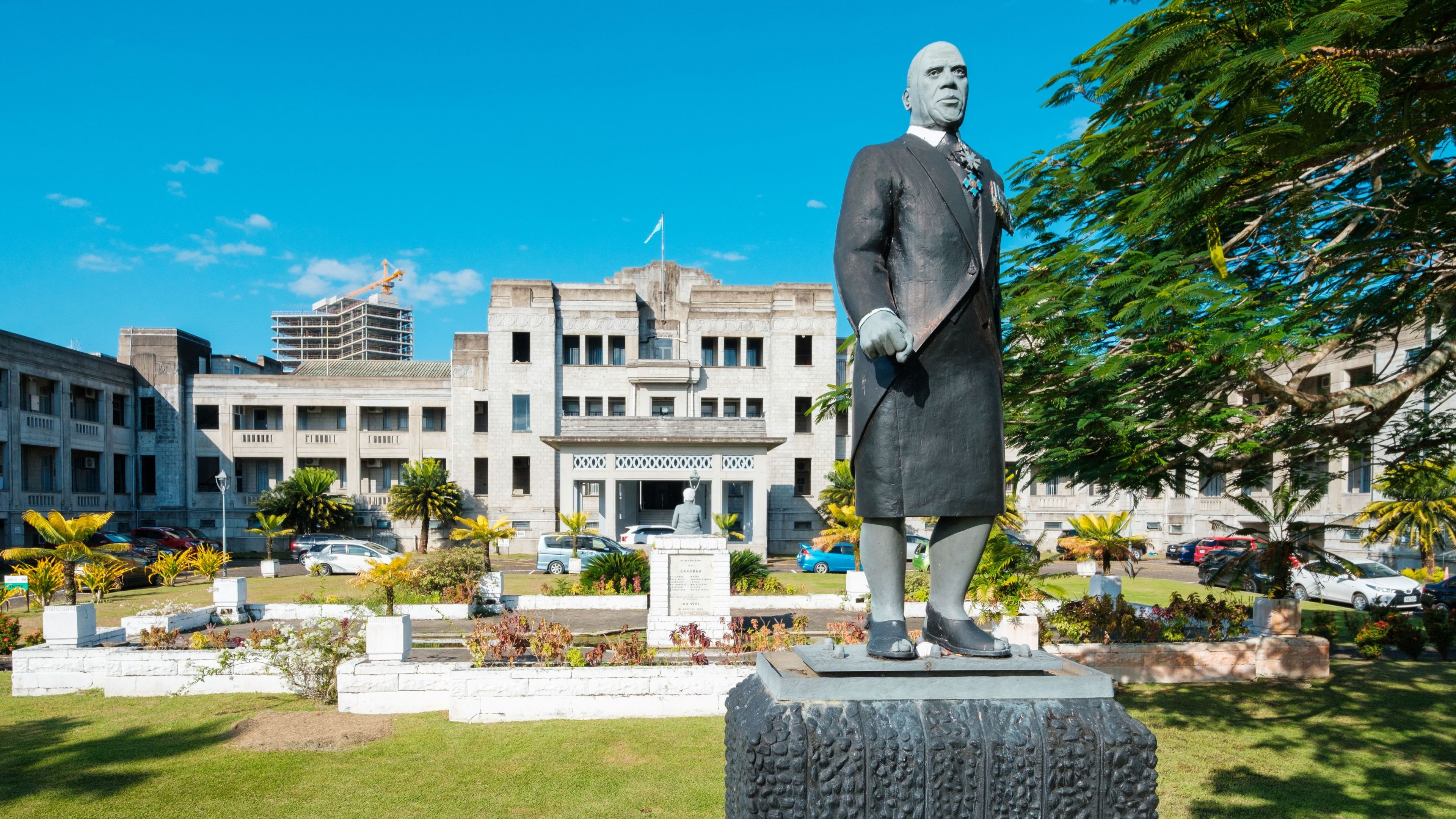 Holiday Inn Suva 74/79