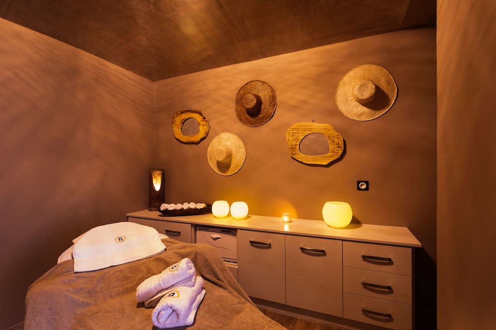 Belvedere Apartments & Spa 33/71