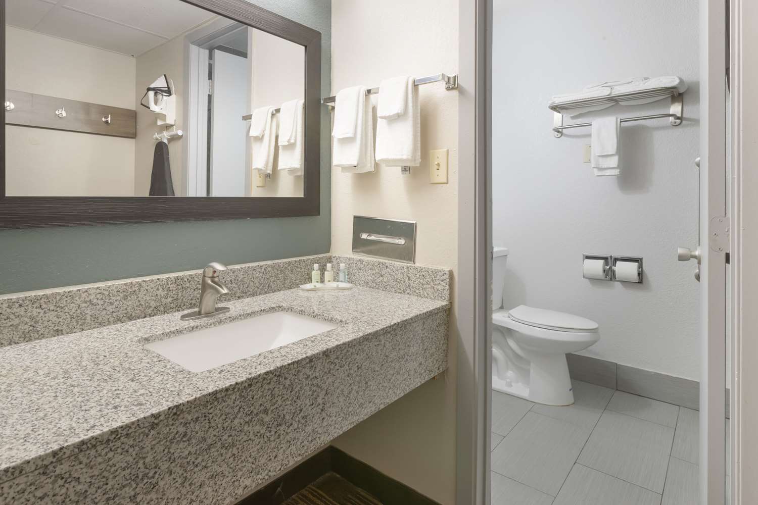 Quality Inn Newton at I-80 22/24
