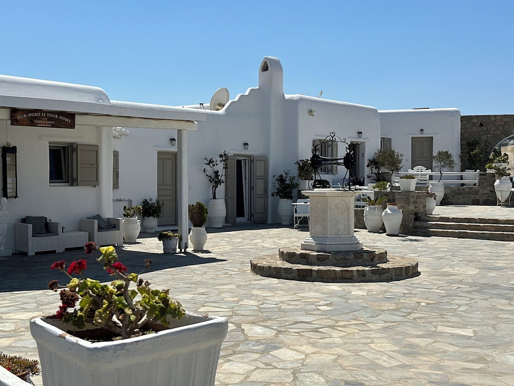 Elenis Village Suites 34/46