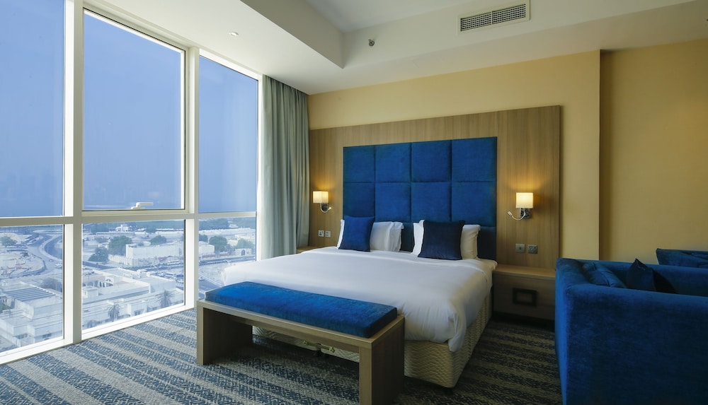 The Castle Premium Hotel 18/45