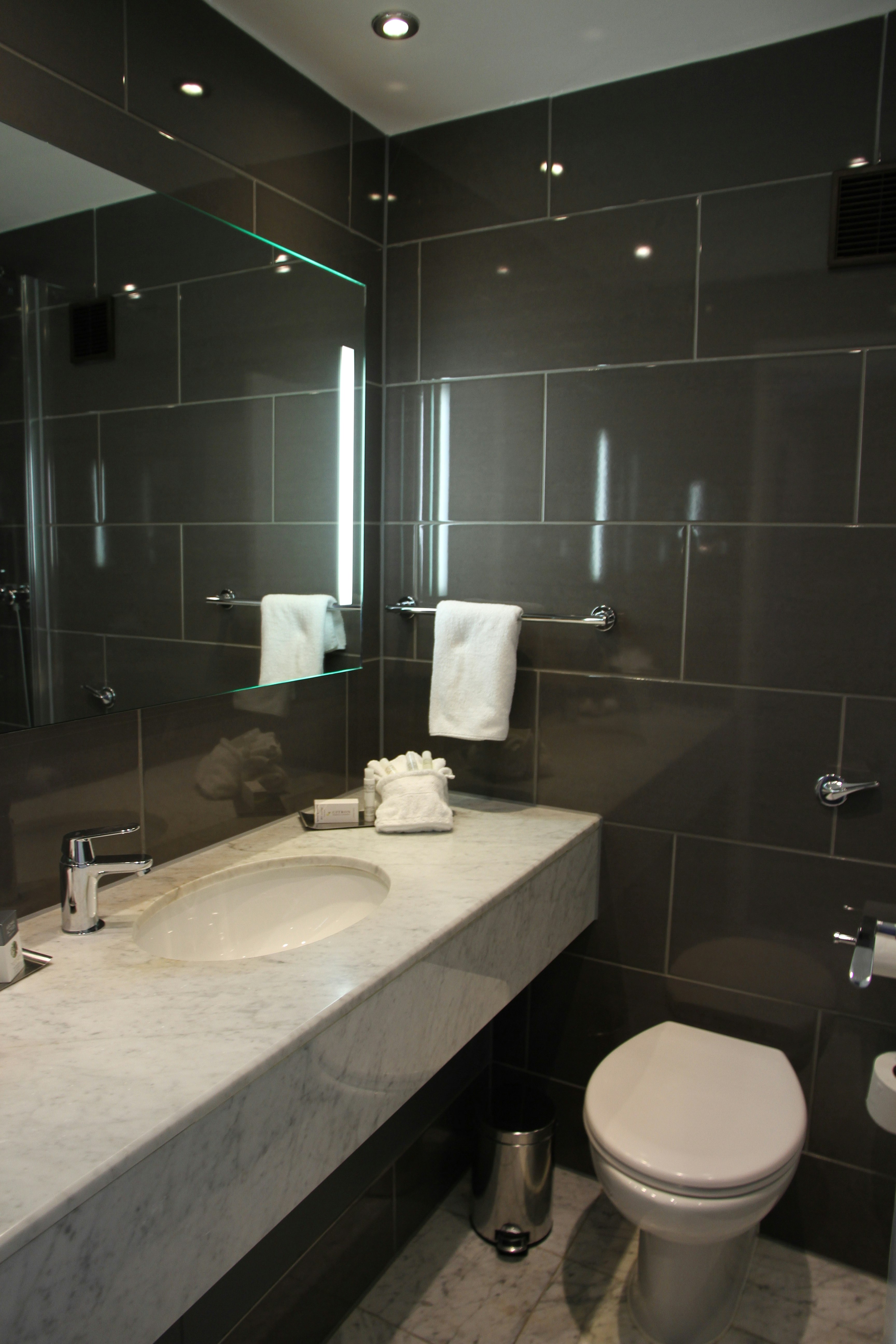 Doubletree By Hilton Hotel Bristol City Centre Ex Ramada Bristol City 82/82