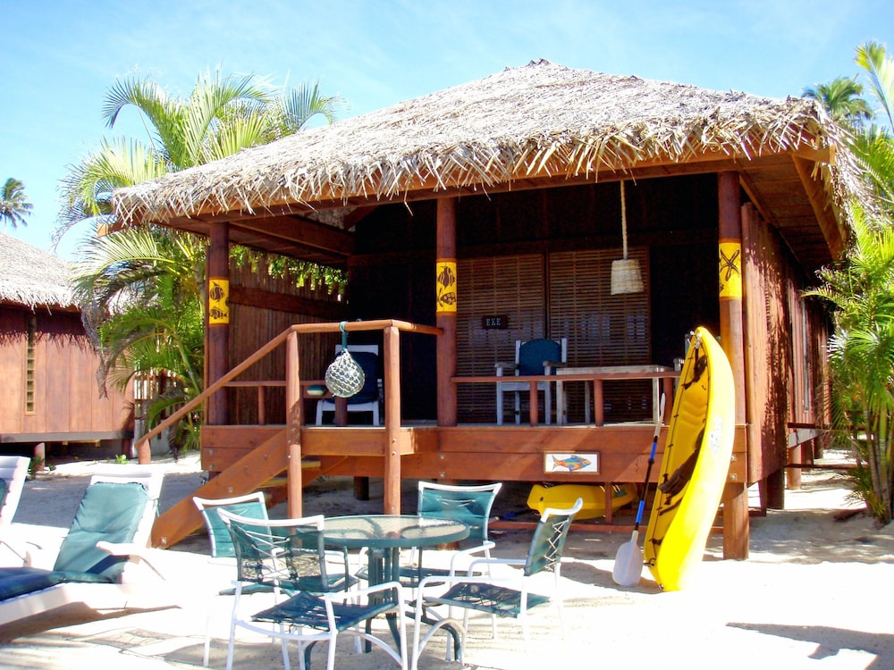 Rarotonga Beach Bungalows 33/50