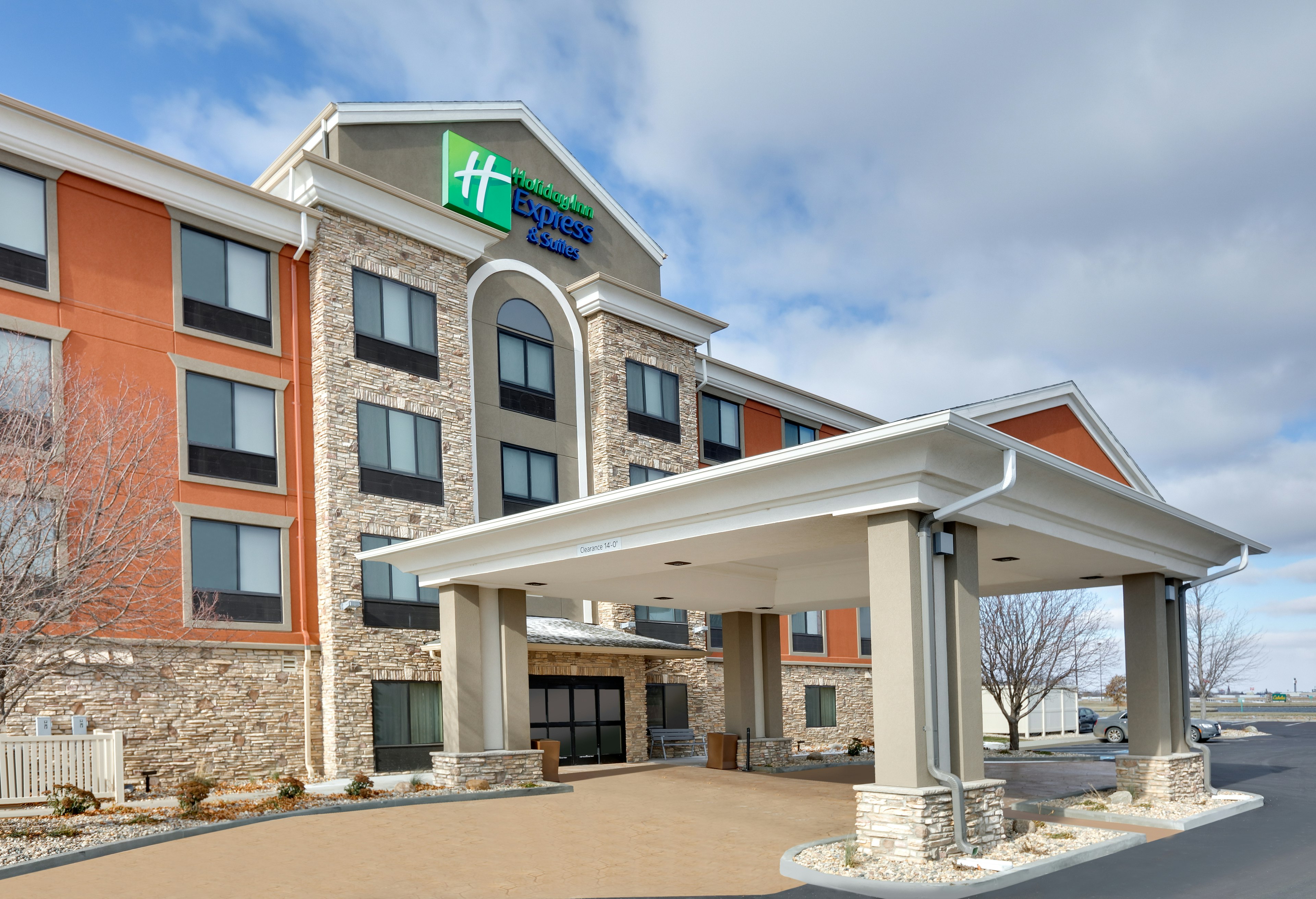 Holiday Inn Express Hotel And Suites Mitchell 4/67