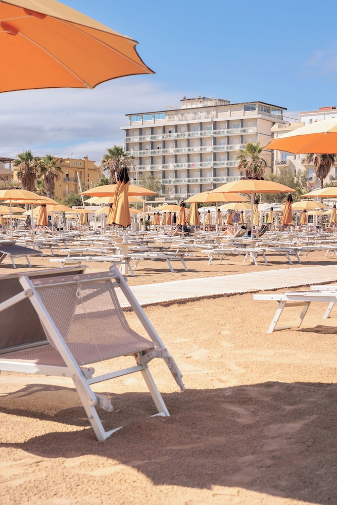 Hotel Centrale 33/60