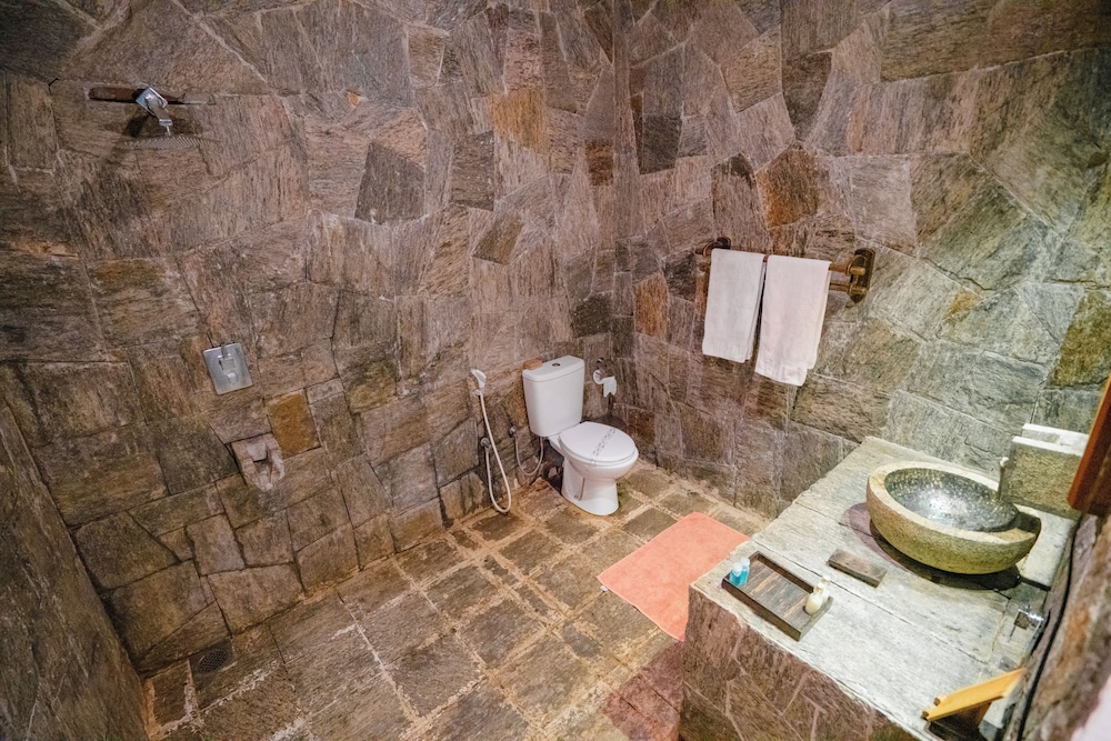 The Tea Cottage Resort And Spa 50/50