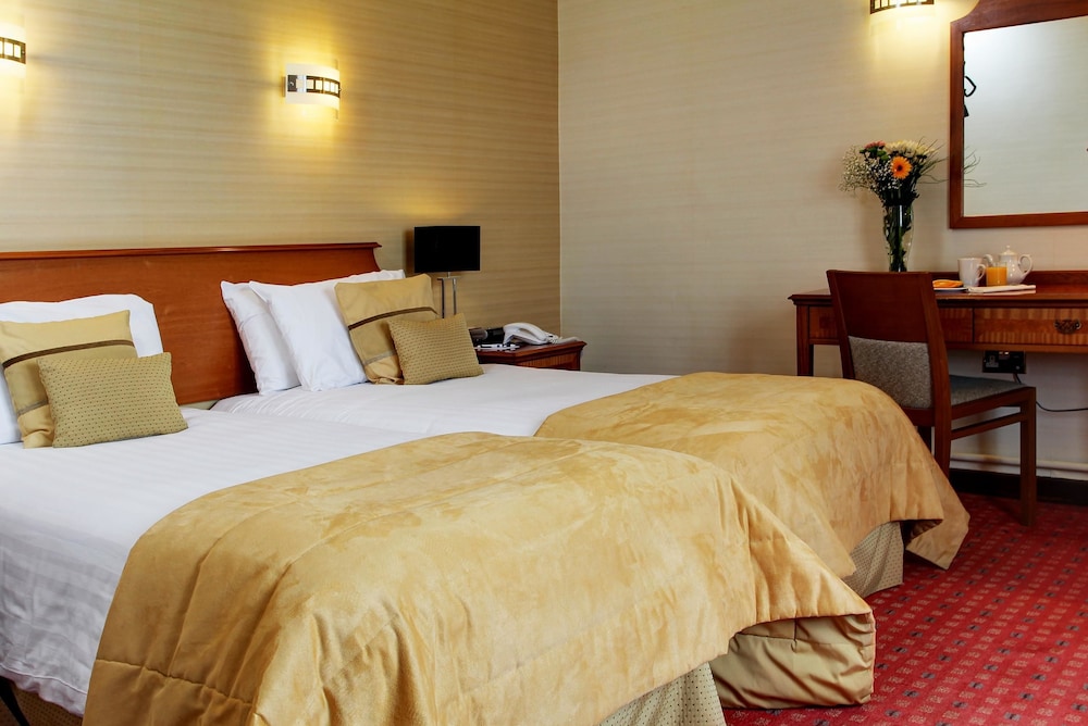 Best Western Aberavon Beach Hotel 11/56