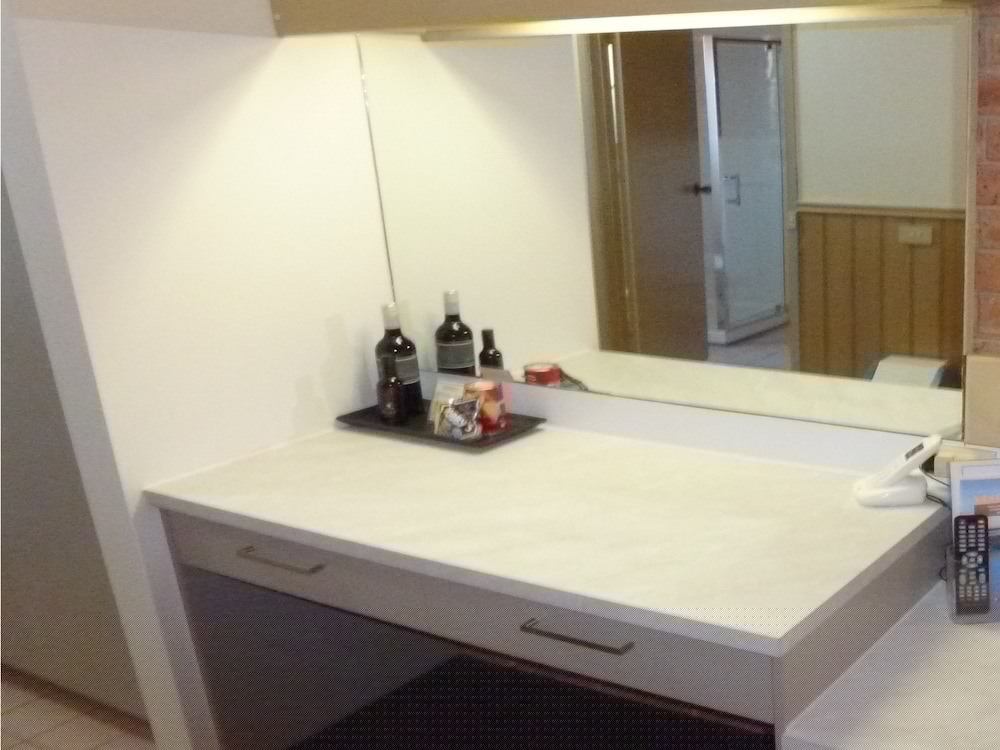 Colonial Motor Inn Bairnsdale 1/37