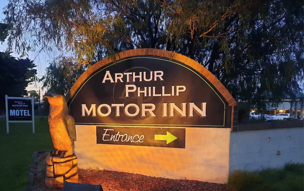 Arthur Phillip Motor Inn 15/36