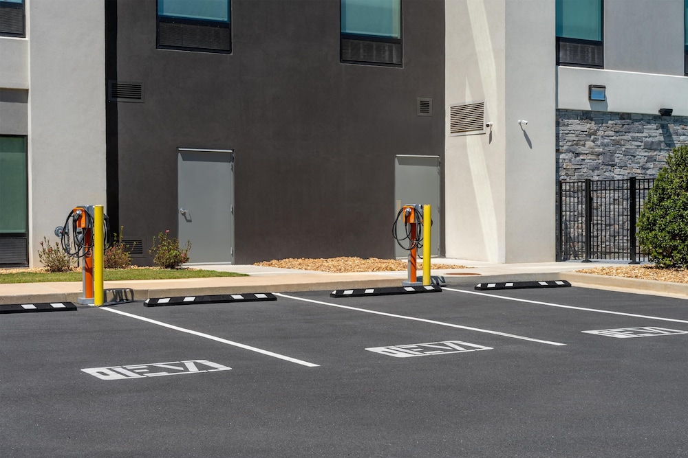 Home2 Suites by Hilton Macon I 475 40/46