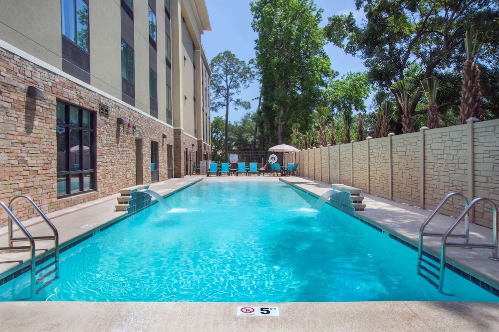 Hampton Inn Gulf Shores 1/36